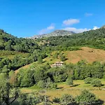 Casa Rio Zardon