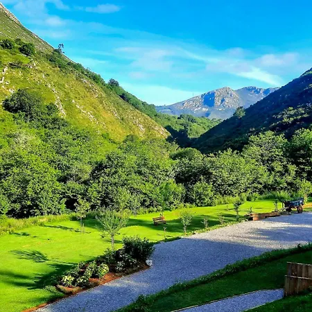 Casa Rio Zardon Villa