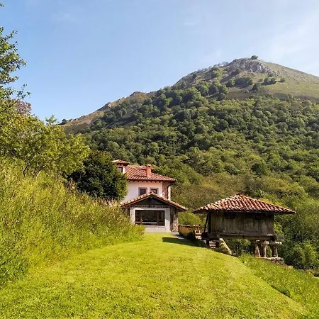 Casa Rio Zardon Villa