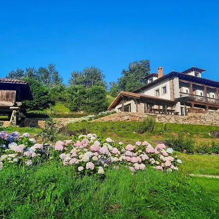 Casa Rio Zardon Villa